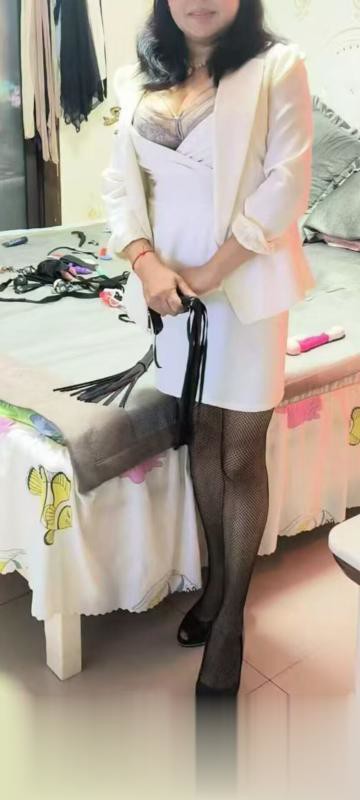 SM大胸泻火骚妇