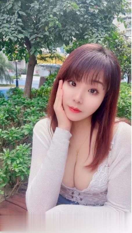 青羊大胸美女晴晴