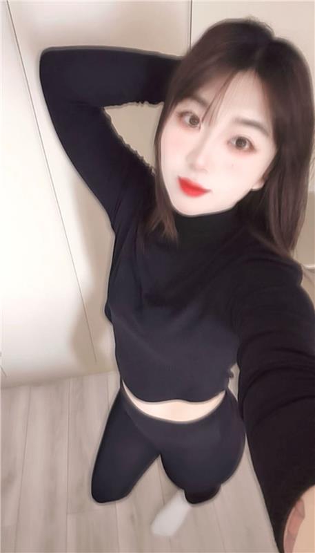 郑州黑丝晶晶大屁股圆脸