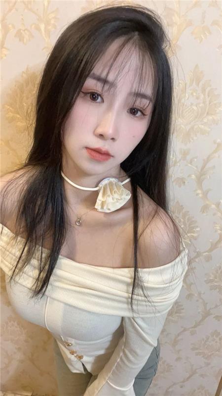 年轻-服务型妹妹