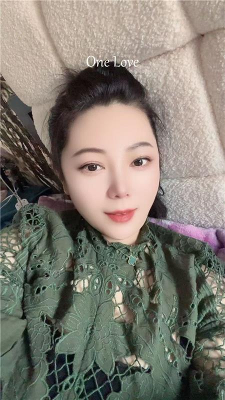 可以角色扮演少妇