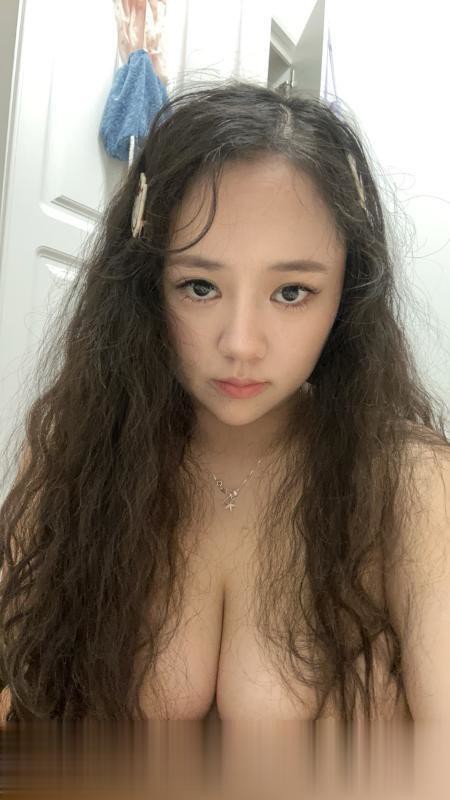 夫子庙大胸小姐姐