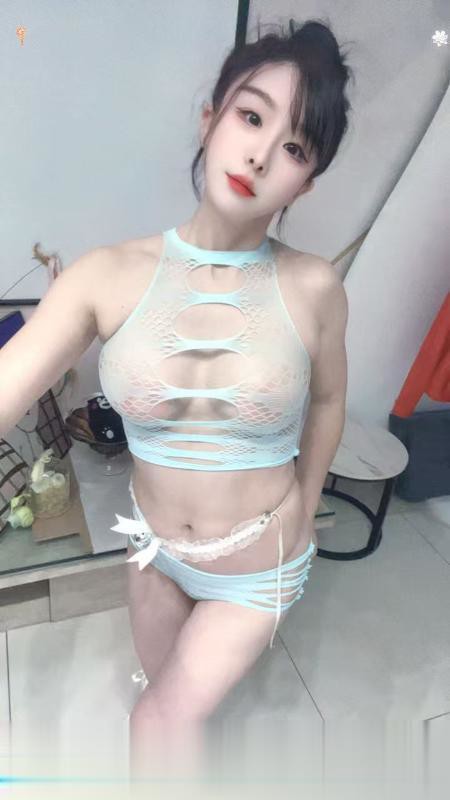 百灵鸟小姐姐