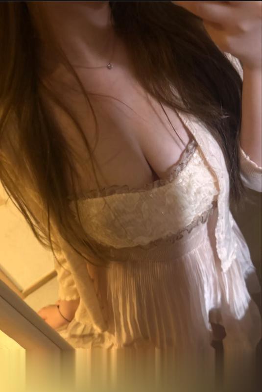蜜桃臀御姐南汐