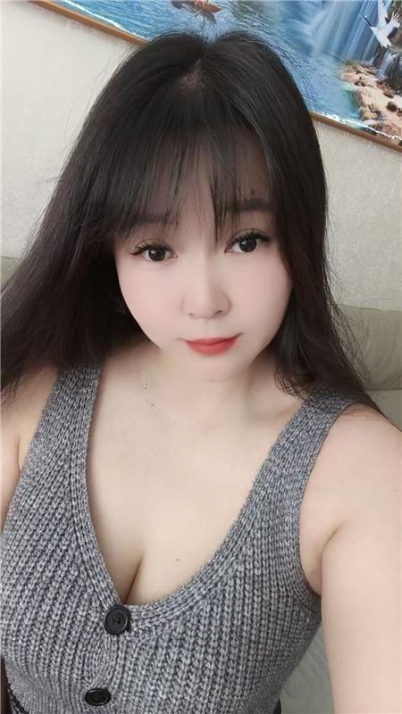 闷骚人妻潘老师