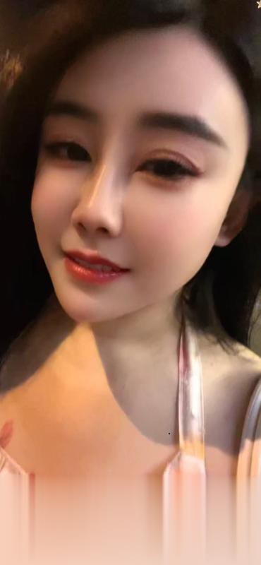 长舌骚浪女.