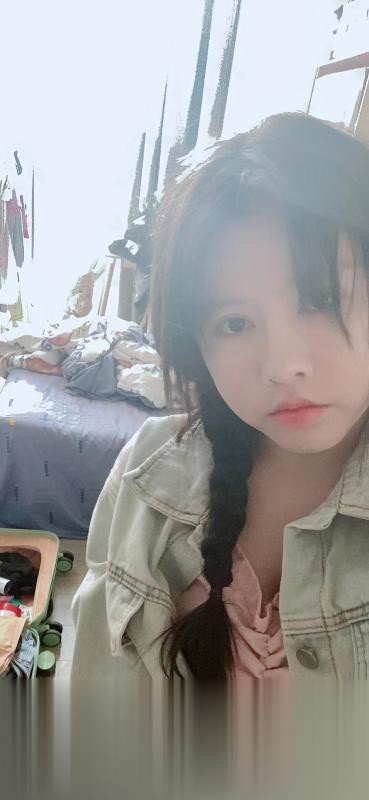 大胸肥臀骚妹