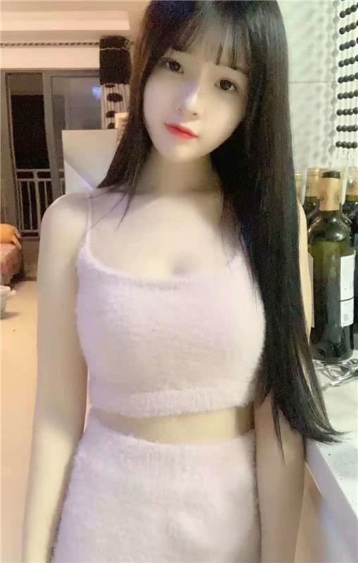 小嫩妹服务好颜值高可舌吻