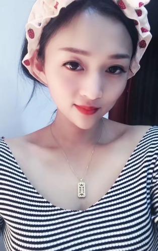 小妹服务态度很好，小穴特紧