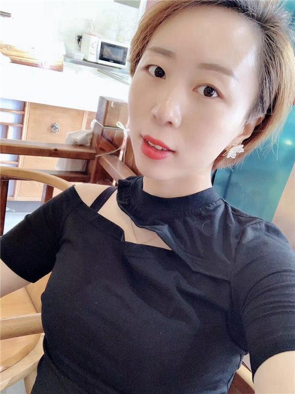 推荐一个微商离异少妇
