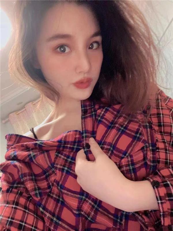 新区小可爱年轻妹子大胸