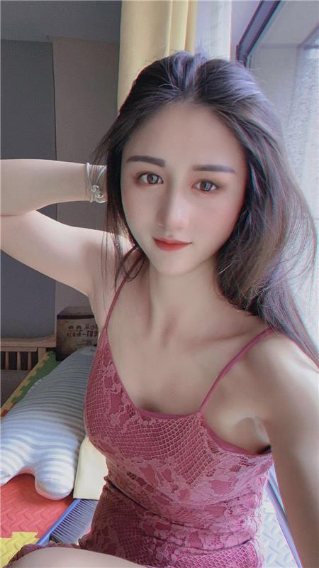 01年妹子杨小薇