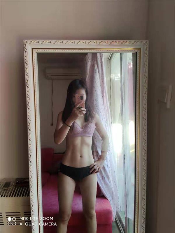 身高170小少妇，性感马甲线，按摩操B一条龙