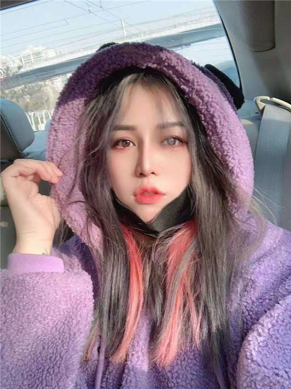 来自广东的网红款小浪妹