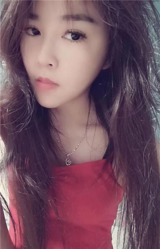 南京明发广场川妹子