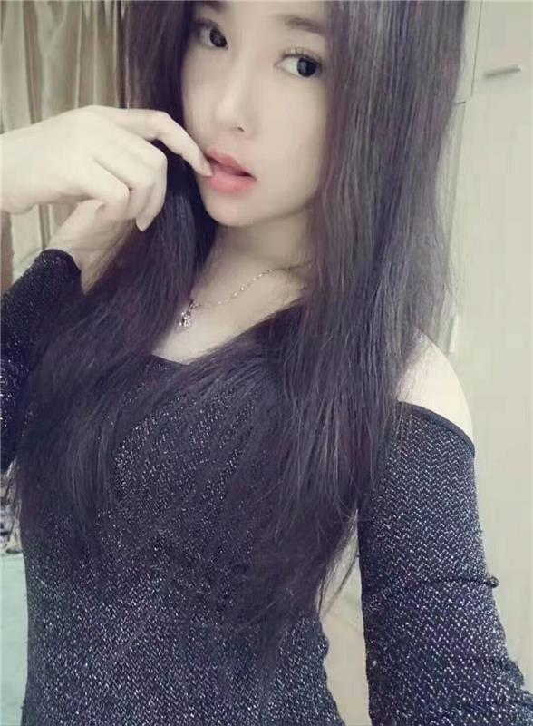 南京明发广场川妹子