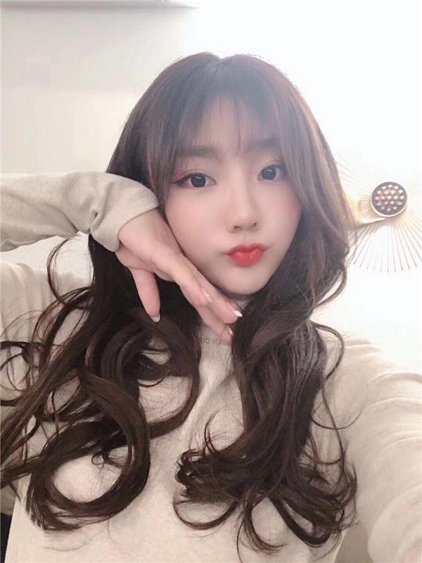 性格好、胸大、颜值高玩的开