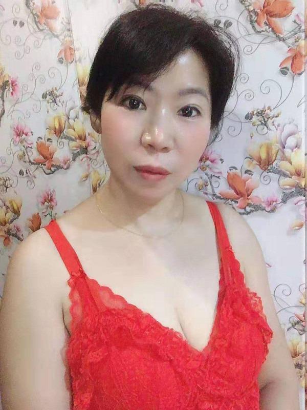 大奶熟女人.