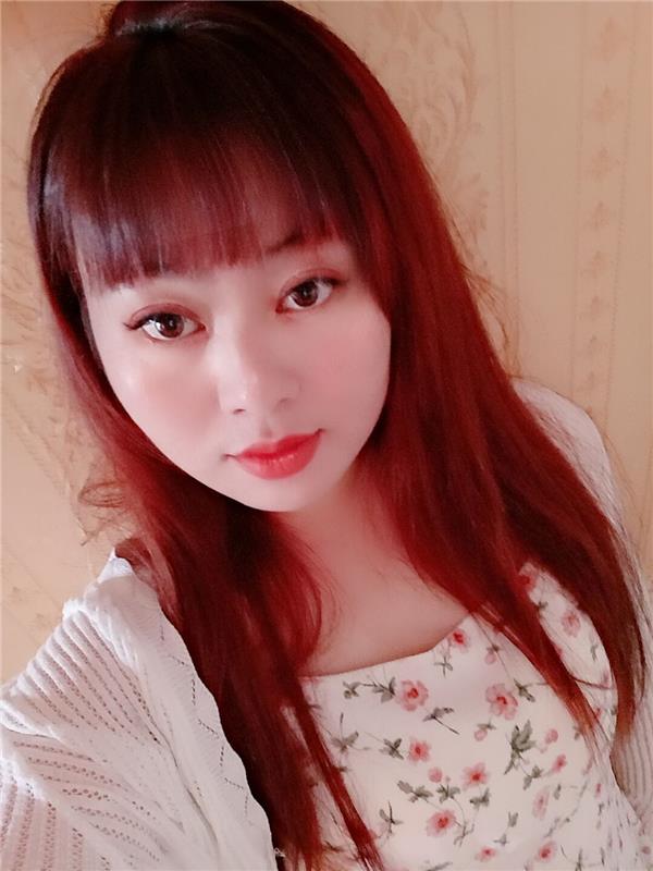 丰满大pp美女