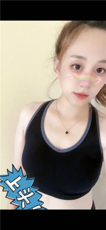 刚下水小少妇
