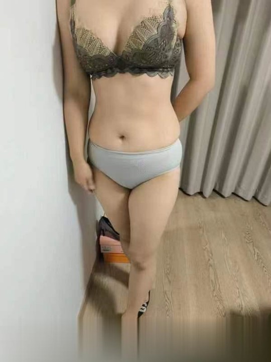 大连路居家深喉爆乳