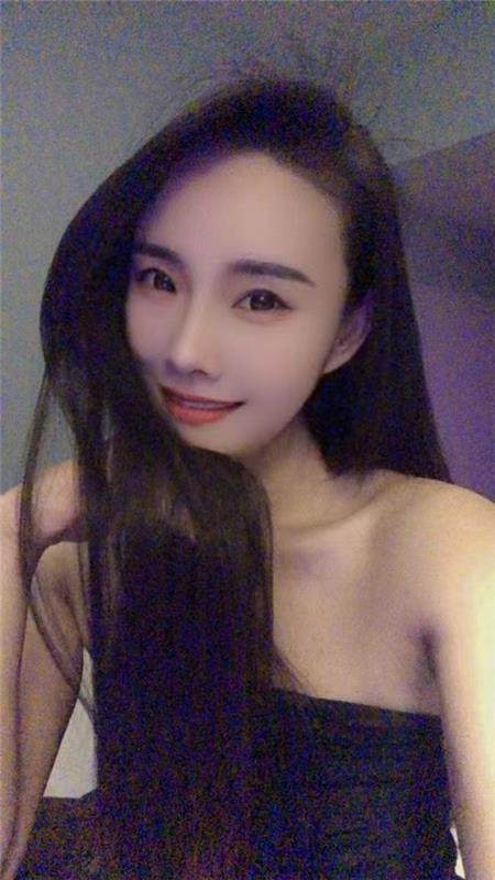 漂亮小姐姐半套服务