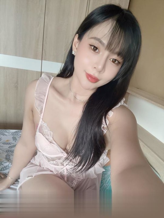 肤白性感少妇