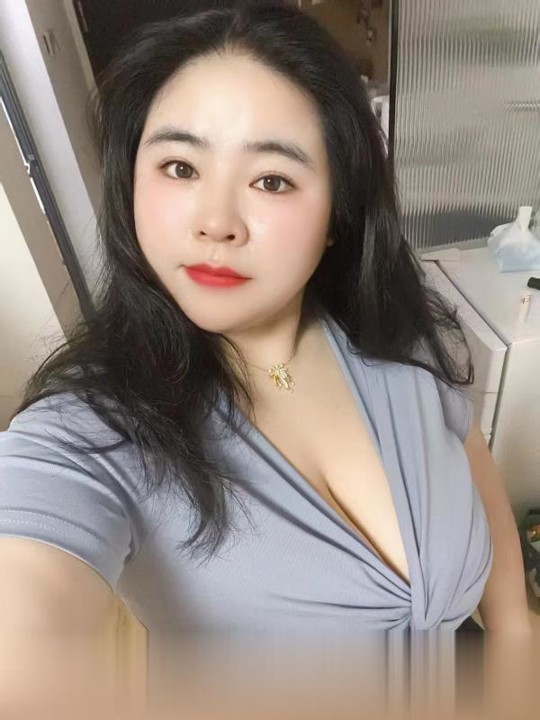 南山乳神露露