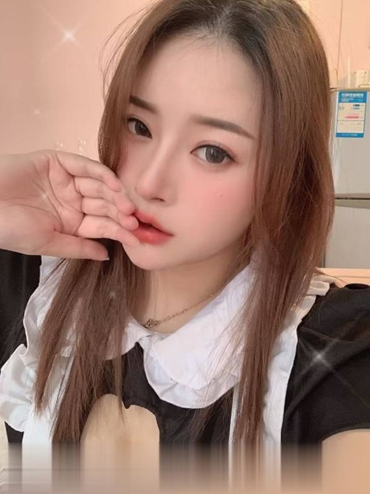 武侯美胸高挑妹子夏颜