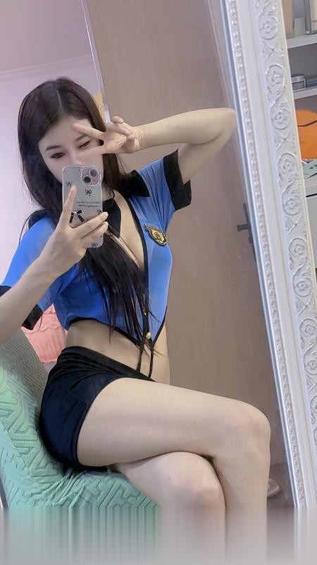 性感长腿小骚女