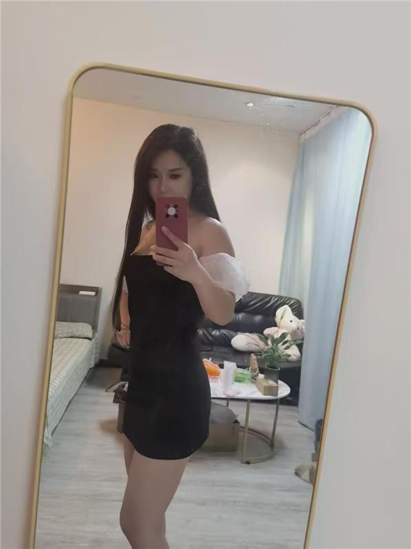 望京刚下水女孩，服务天花板