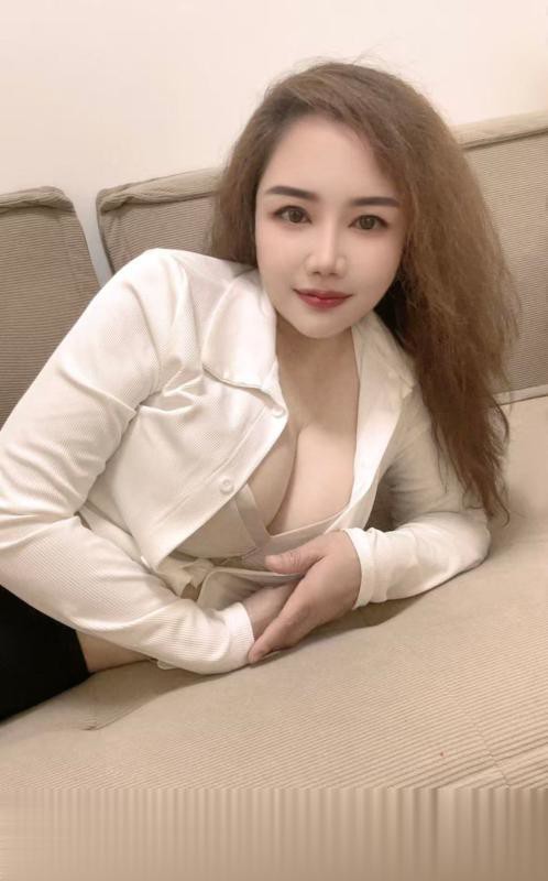 爆乳风骚少妇