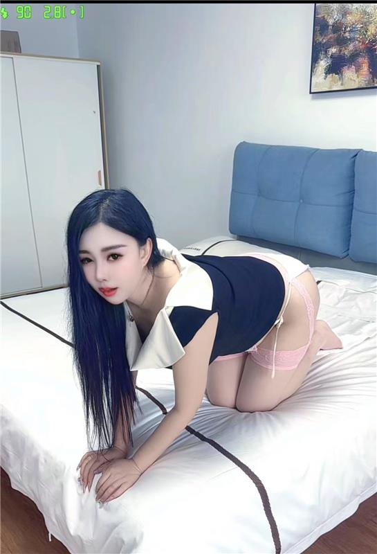 丰满大胸御姐中项