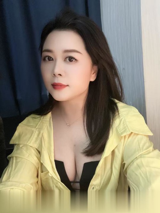 义乌包子奶少妇