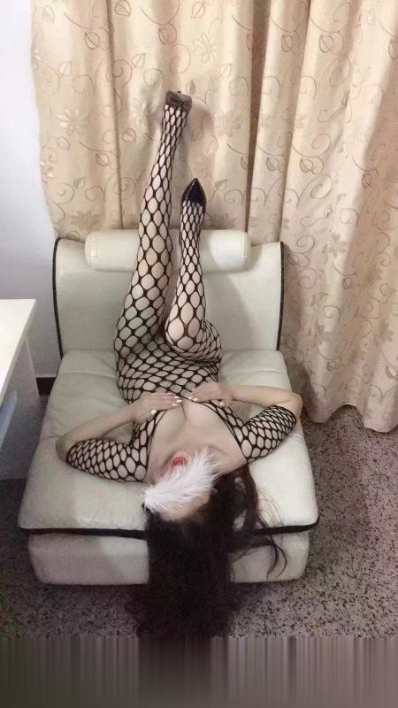 轻少妇盈盈.