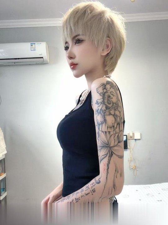 吴中纹身小姐姐