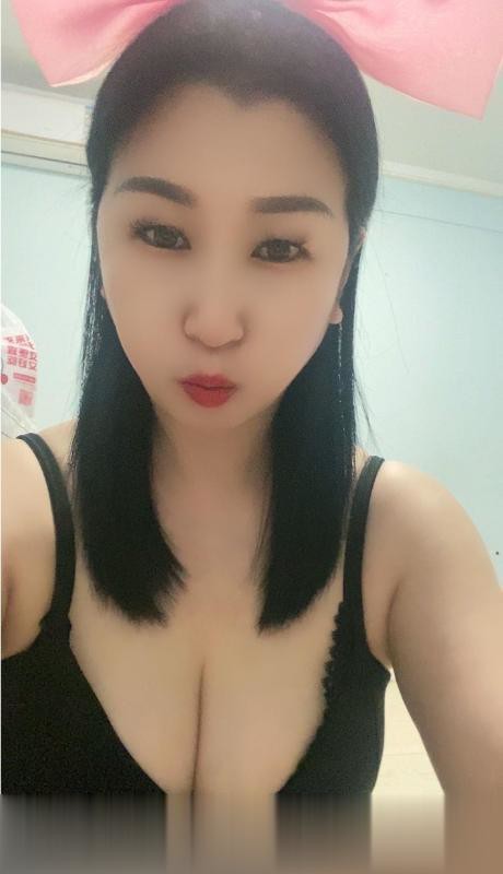 包夜大胸轻熟女