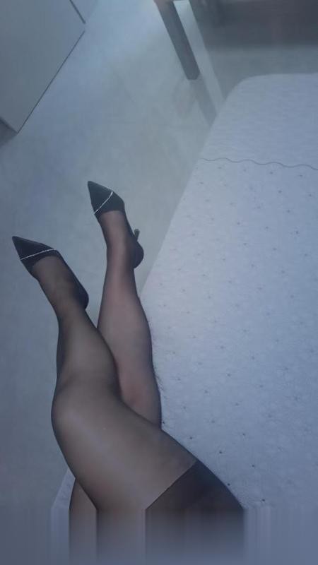 津南黑丝骚姐姐