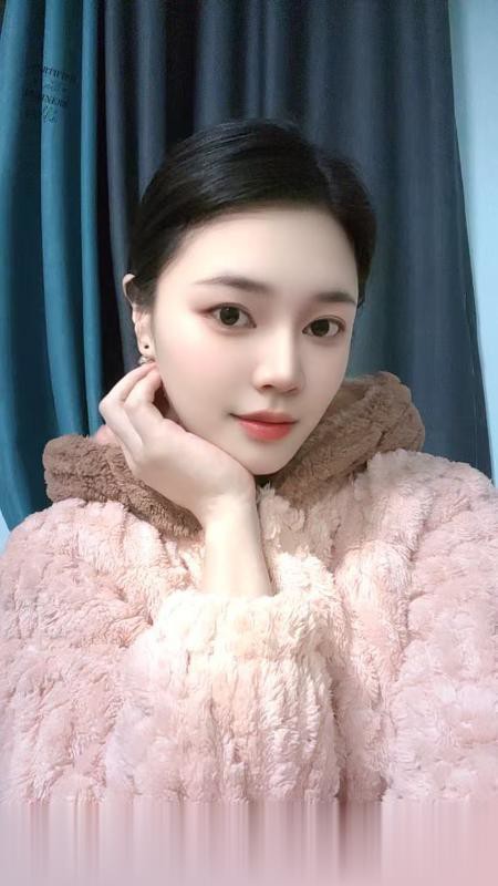 龙园肤白骚璐璐