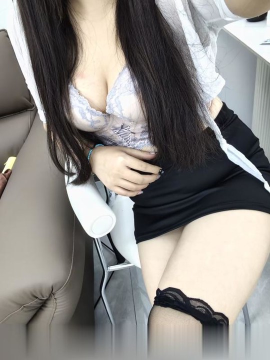 洪山区丰满喷水小姐姐