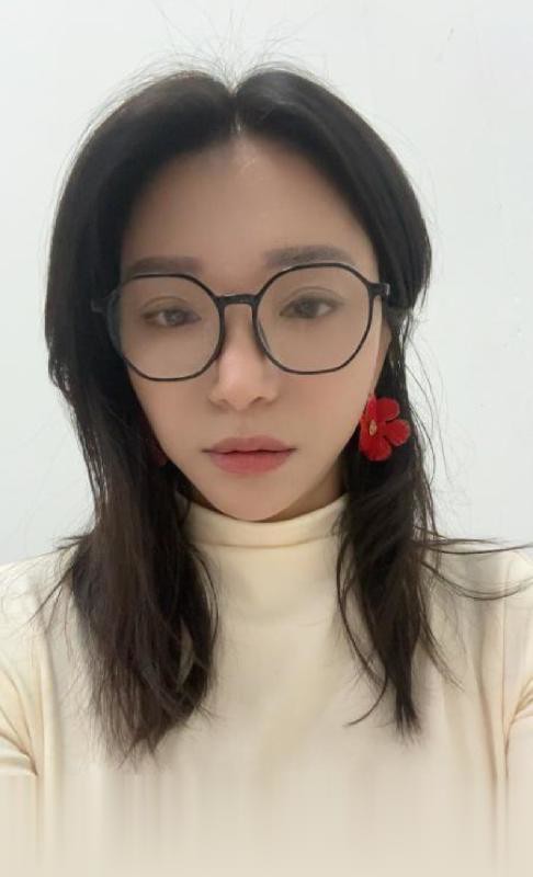 戴眼镜的风骚少妇