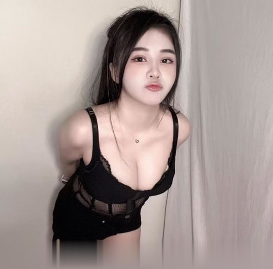 漂亮的奶茶妹妹