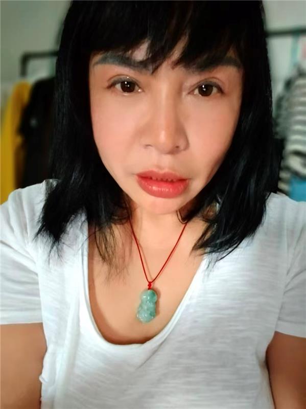 会所出来的人妻熟女