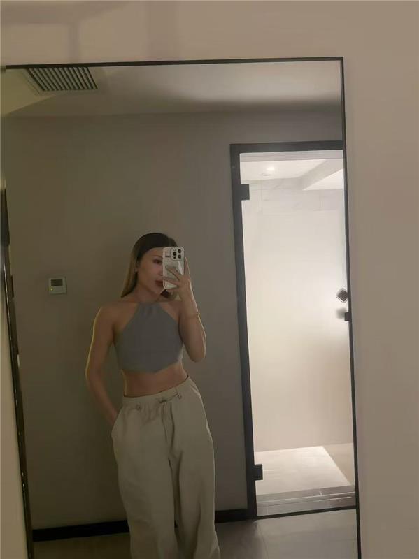 肤白貌美新疆古丽