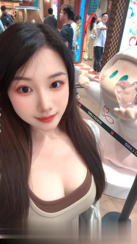 爱健身美女初晚