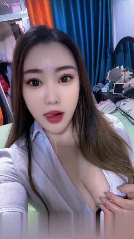 风情万种的骚姐姐