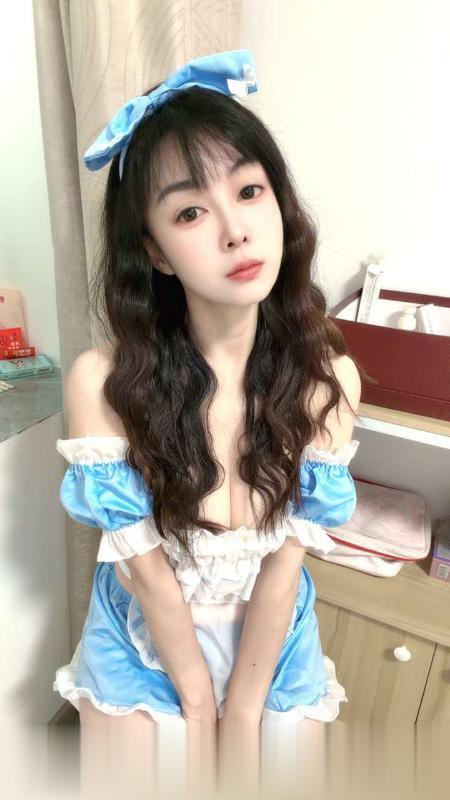 性感妖娆小少妇