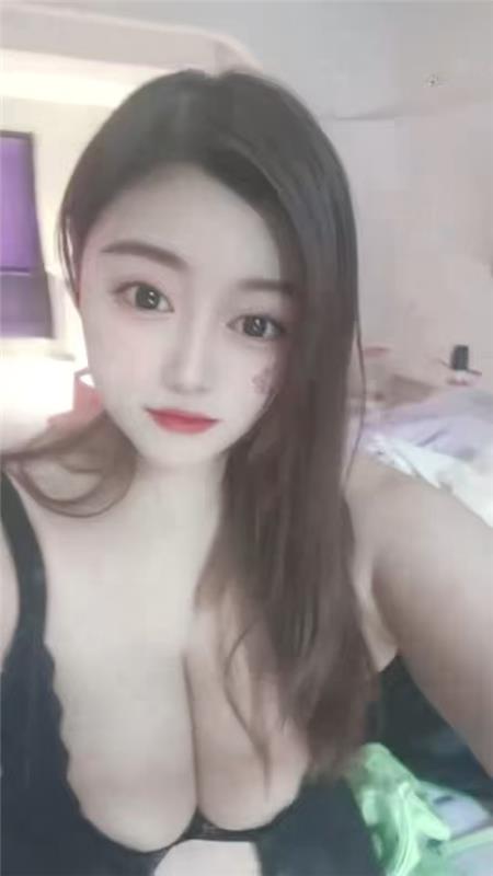 观山湖大胸喷水骚妇