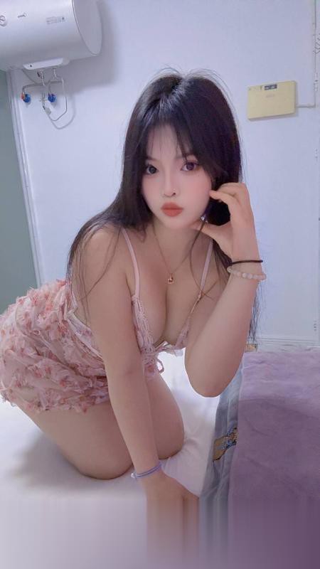 雨花蜜桃臀安琪