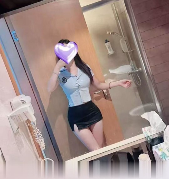 肤白诱人燕子